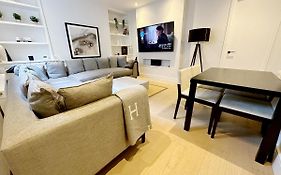 Londwell, Luxe And Leaves, Chelsea Flat With Private Garden